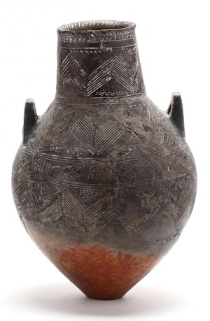 Early Red/Black amphora